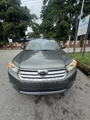 Toyota Highlander Limited 2012 Green