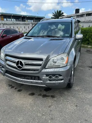 Mercedes-Benz GL-Class 2010 Silver