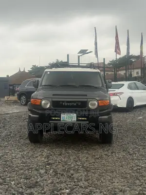 Toyota FJ Cruiser 2006 Gray
