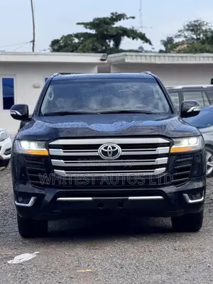 Toyota Land Cruiser 5.7 V8 2012 Black