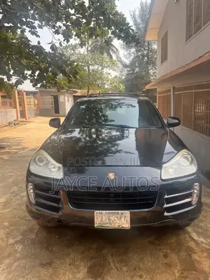 Porsche Cayenne 2010 Black