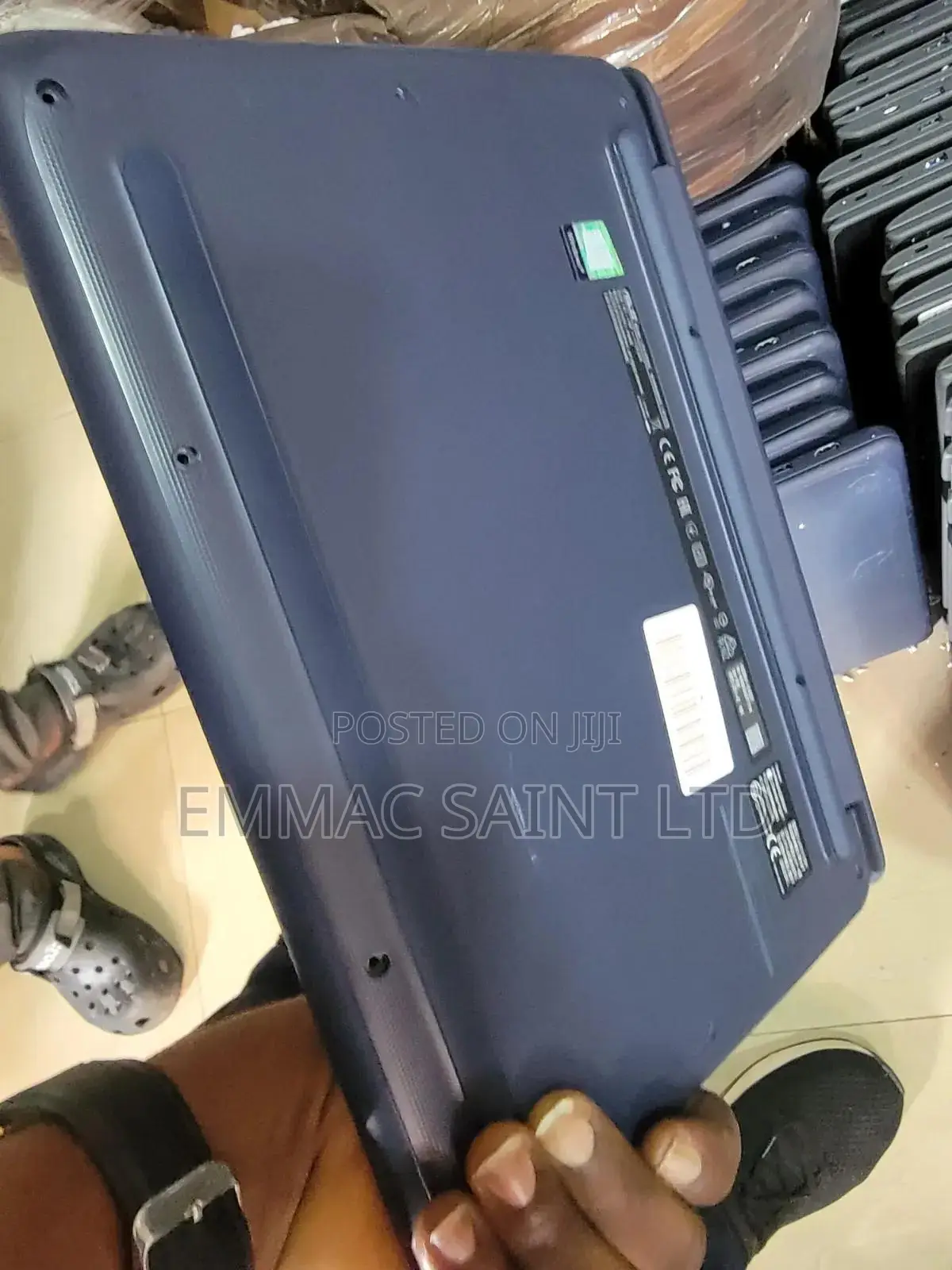 Laptop Asus 4GB Intel SSD 60GB