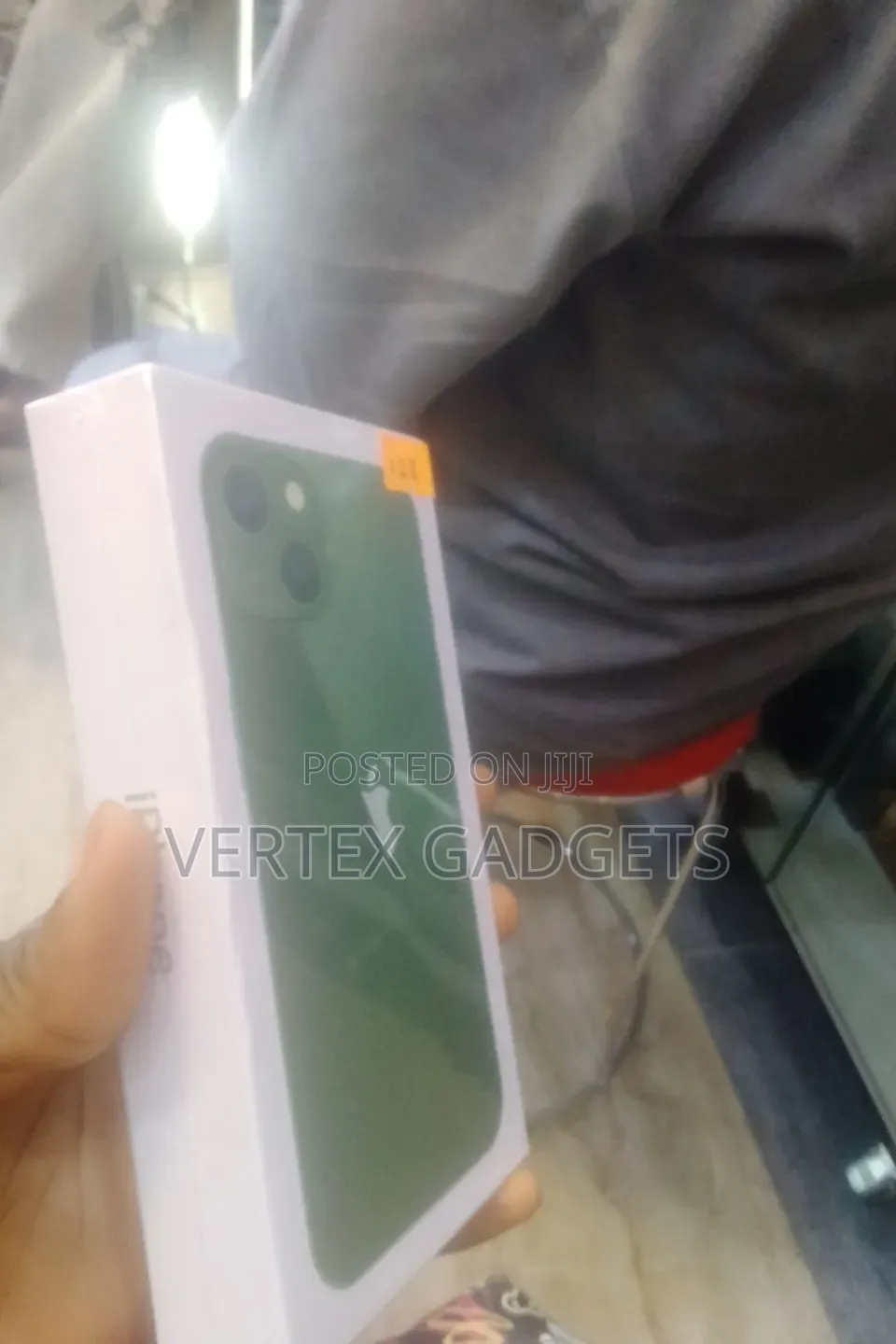 New Apple iPhone 13 128 GB Green