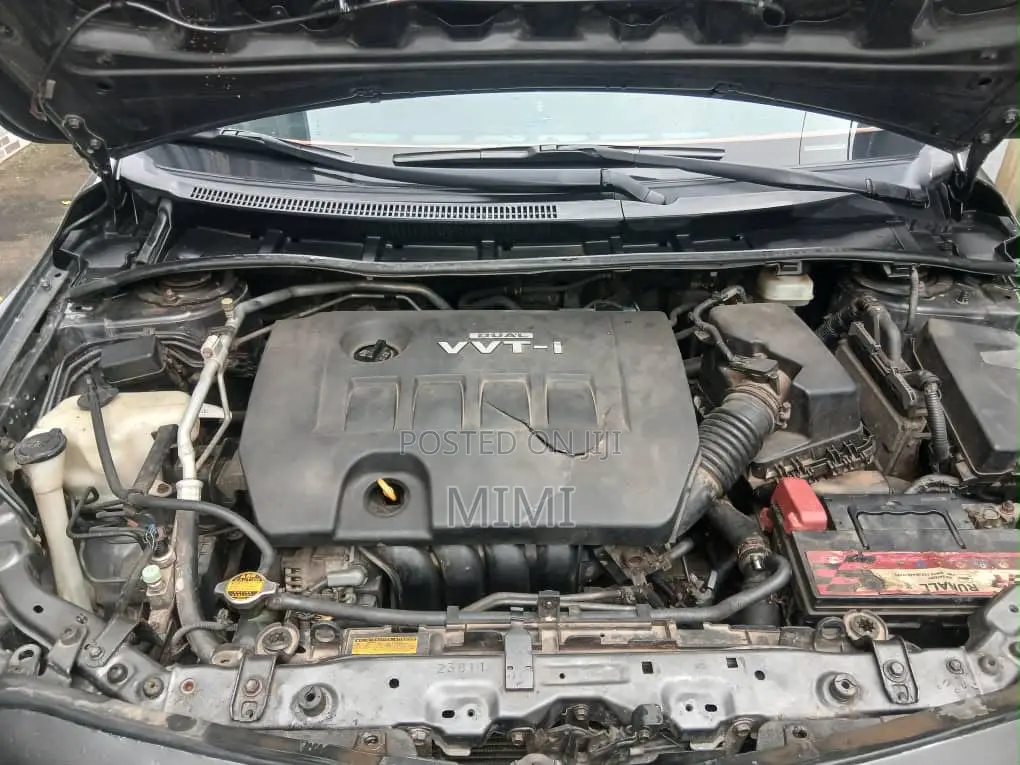 Toyota Corolla 2010 Gray