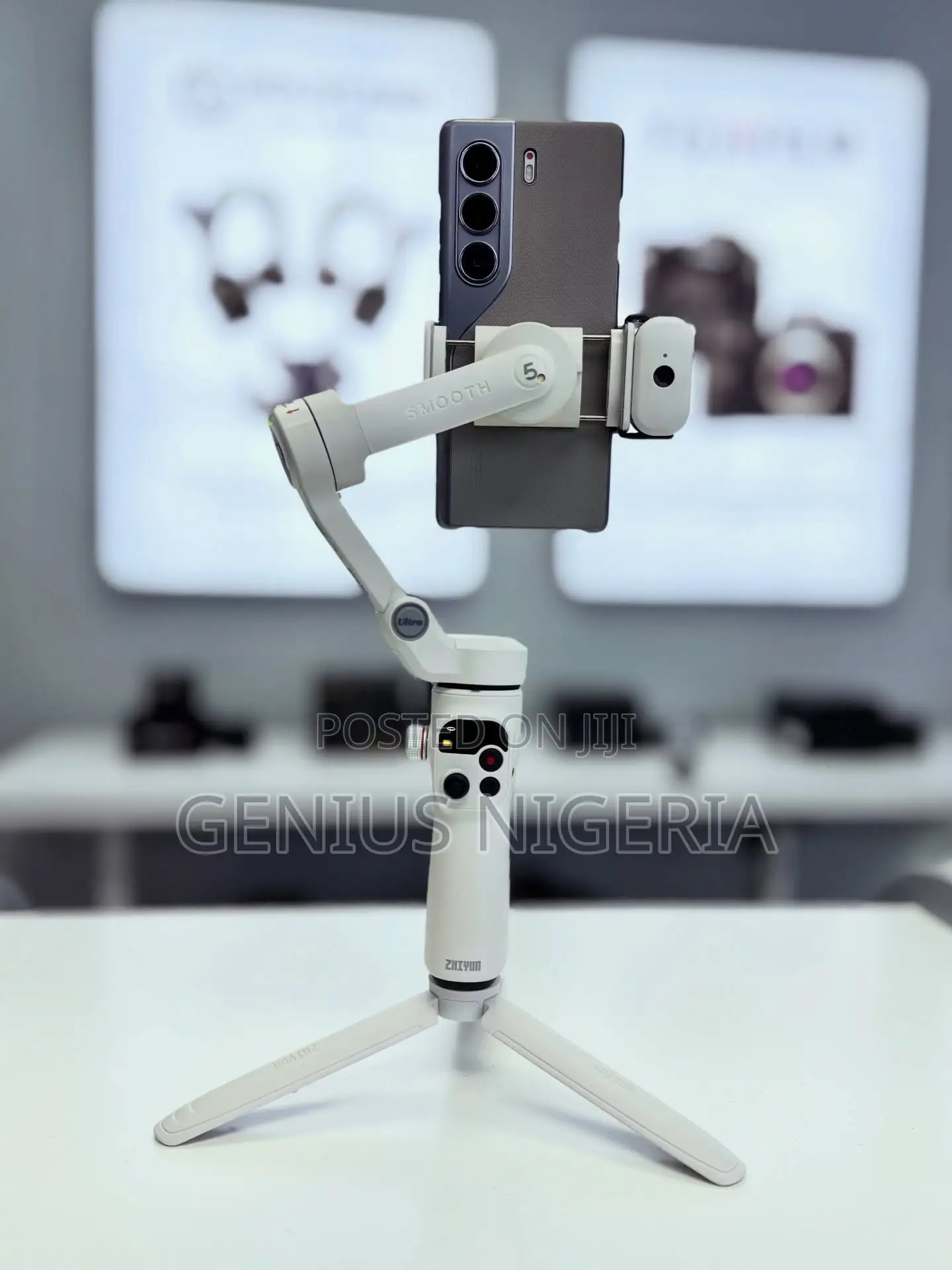 Zhiyun Smooth 5