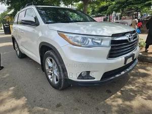 Toyota Highlander 2016