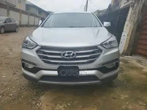 Hyundai Santa Fe SE AWD 2014 Silver