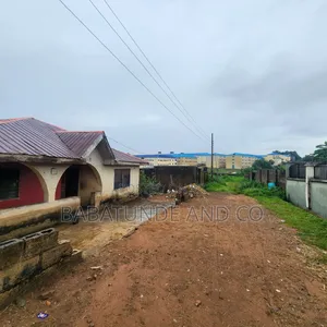 10 Rooms Hostel for Sale at Soka, Lead City University Ibadan