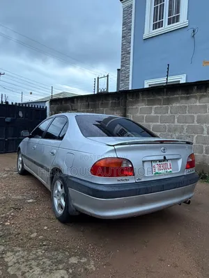 Toyota Avensis 2003 Silver