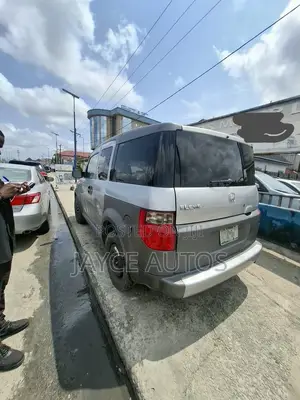 Honda Element 2004 Silver