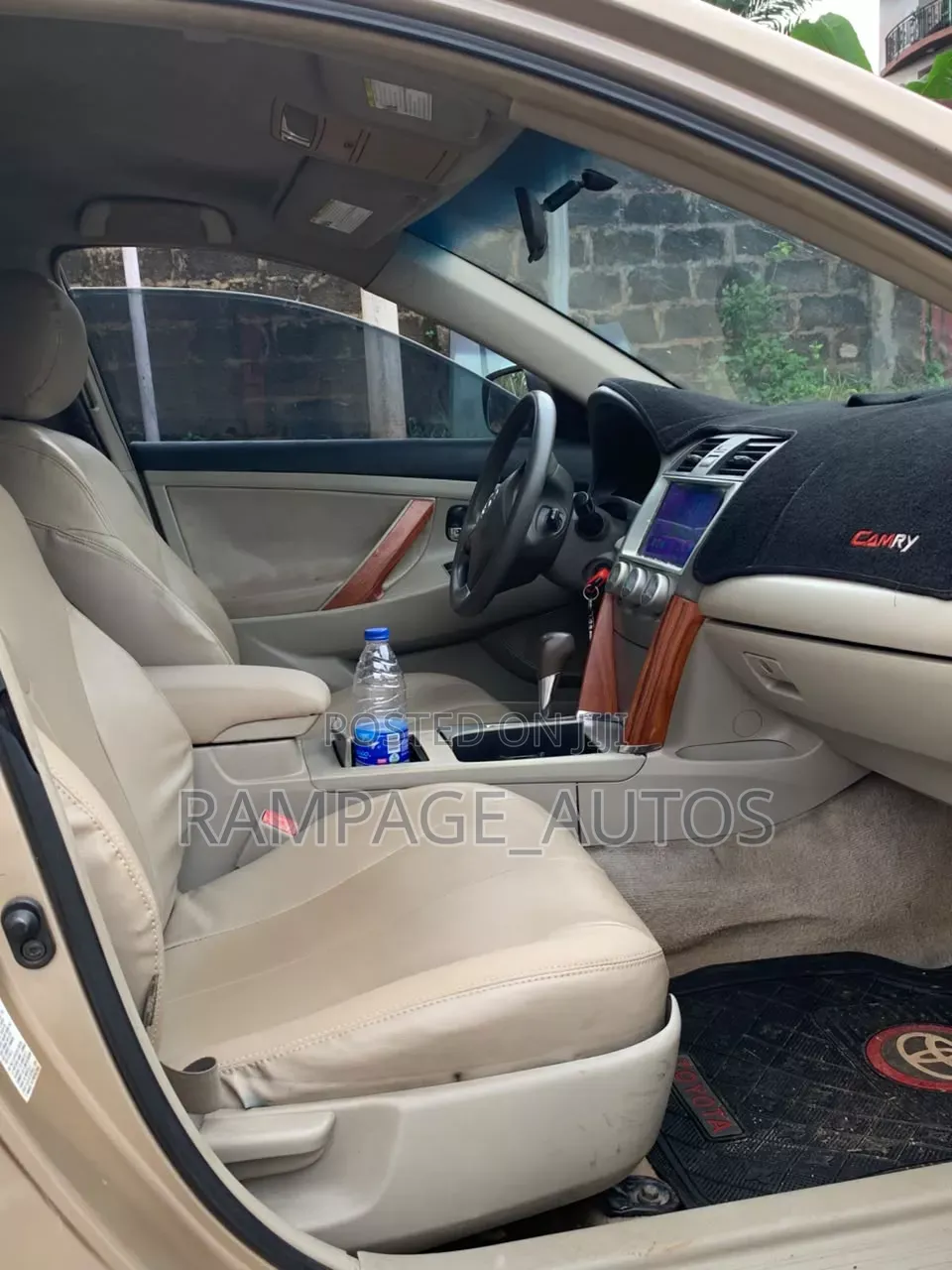 Toyota Camry 2010 Gold