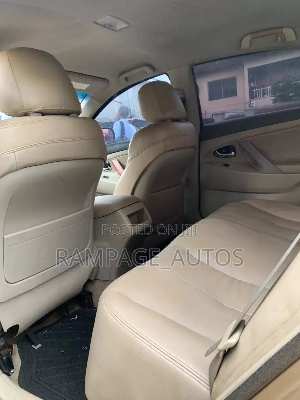 Toyota Camry 2010 Gold