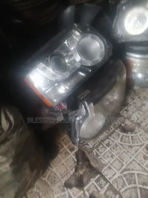 Front Light Land Rover Lr4