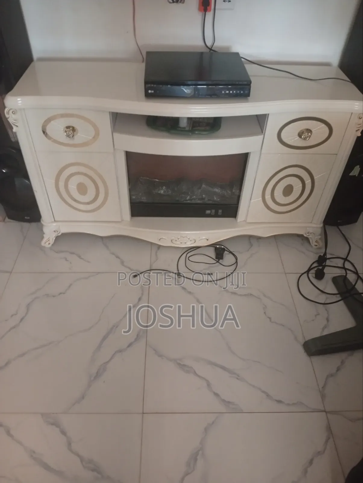 Original Marble Fire TV Stand