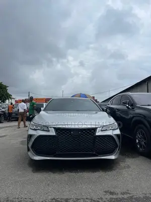 Toyota Avalon 2022 Silver