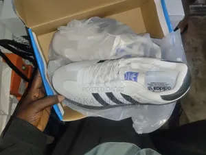 Samba Sneakers
