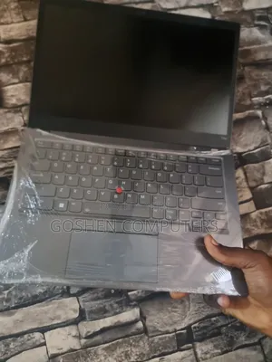 Laptop Lenovo ThinkBook 14s Gen 2 16GB AMD Ryzen 7 SSD 512GB