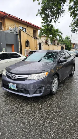 Toyota Camry 2014 Gray