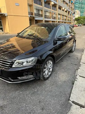 Volkswagen Passat 2014 Black