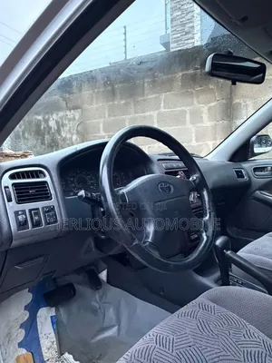 Toyota Avensis 2003 Silver