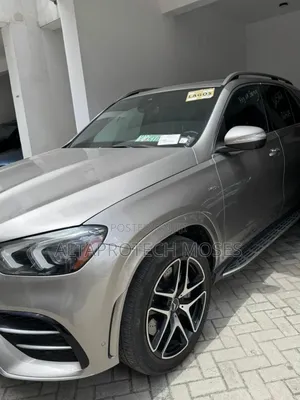 Mercedes-Benz GLE-Class 2023 Gold