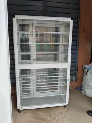 Show Glass