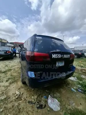 Toyota Sienna 2006 Blue