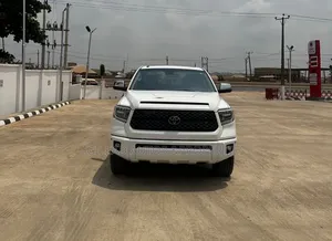 Toyota Tundra 2018 White