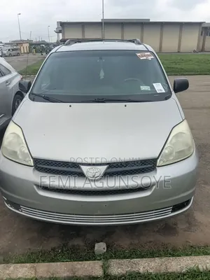 Toyota Sienna 2005 Silver