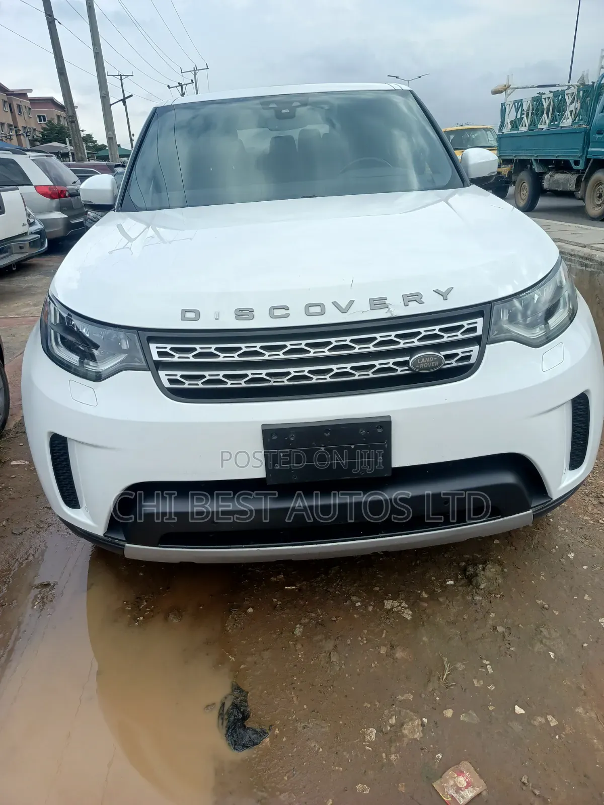 Land Rover Discovery 2017 White