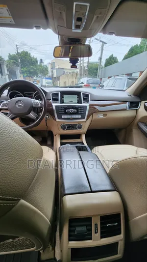 Mercedes-Benz M Class 2013 Blue
