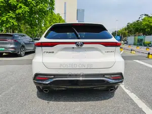 Toyota Venza 2023 White