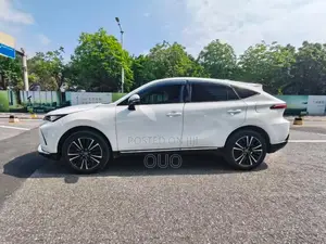 Toyota Venza 2023 White