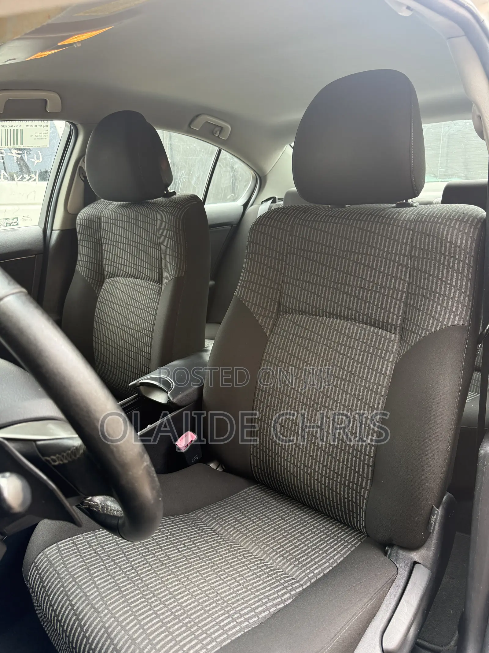Toyota Avensis 2011 Silver