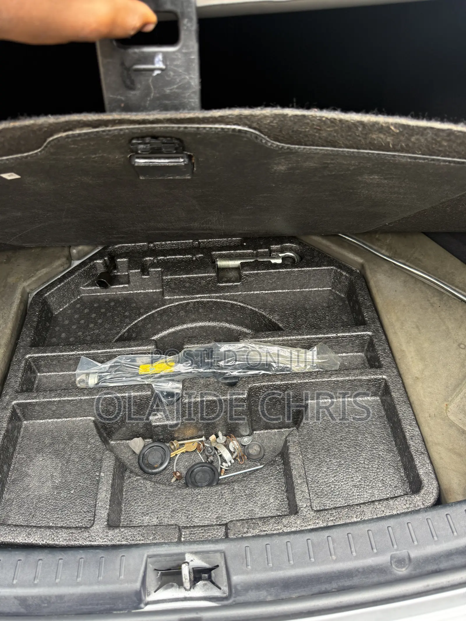 Toyota Avensis 2011 Silver