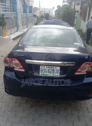 Toyota Corolla 2009 Blue