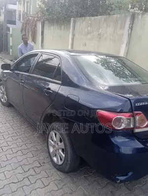Toyota Corolla 2009 Blue