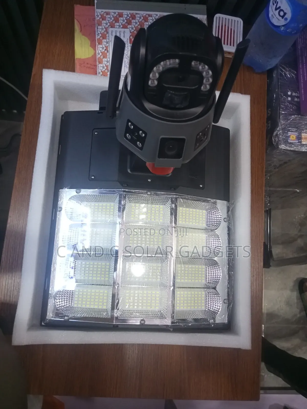 Solar Smart CCTV Camera .All in One Security Light