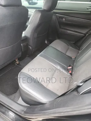 Toyota Corolla 2015 Black