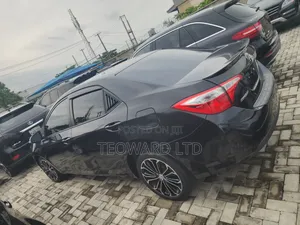 Toyota Corolla 2015 Black