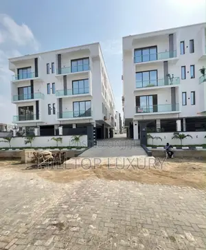 2bdrm Apartment in Lekki Phase 1 for sale