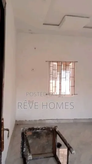 2bdrm Block of Flats in Ebute Metta for rent