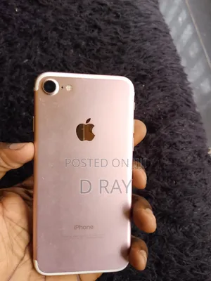 Apple iPhone 7 32 GB Rose Gold