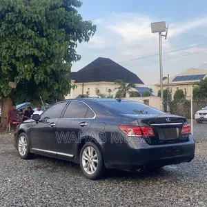 Lexus ES 350 2011 Gray