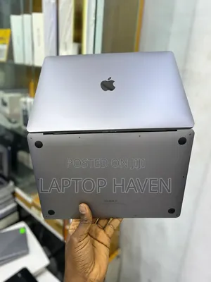 Laptop Apple MacBook Pro 2020 M1 32GB Apple M1 Pro SSD 1T