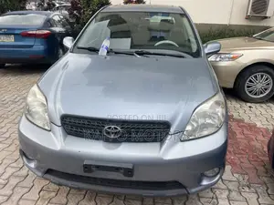 Toyota Matrix XR Hatchback FWD (1.8L 4cyl 4A) 2006 Blue