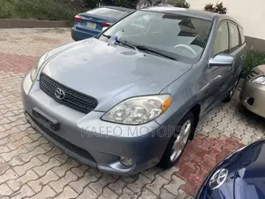 Toyota Matrix XR Hatchback FWD (1.8L 4cyl 4A) 2006 Blue