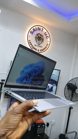 Laptop HP EliteBook 830 G8 16GB Intel Core i5 SSD 256GB
