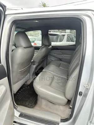 Toyota Tacoma 2014 Gray