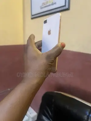 Apple iPhone 8 Plus 64 GB Gold